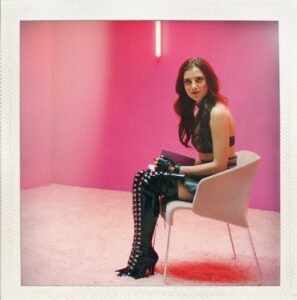 Read more about the article Bonding (2018-21) – New! ‘TV Series’